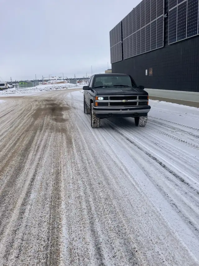 1998 Chevy K1500. 4x4 5.7. Z71 3 door - Photo 4