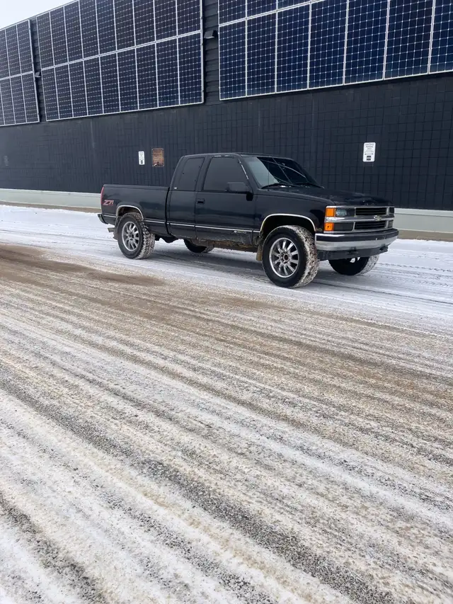 1998 Chevy K1500. 4x4 5.7. Z71 3 door - Photo 5