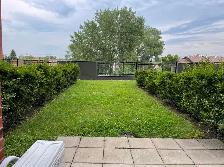 Studio near metro Angrignon with private yard