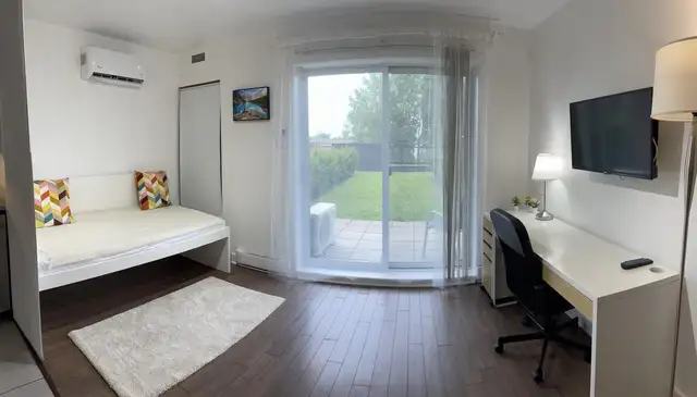 Studio near metro Angrignon with private yard - Photo 9