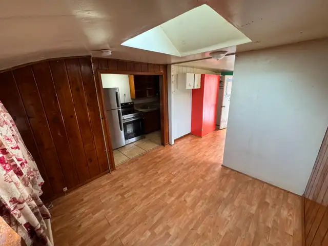 One bedroom flat in triplex uphill Nelson $1179/month   util - Photo 6