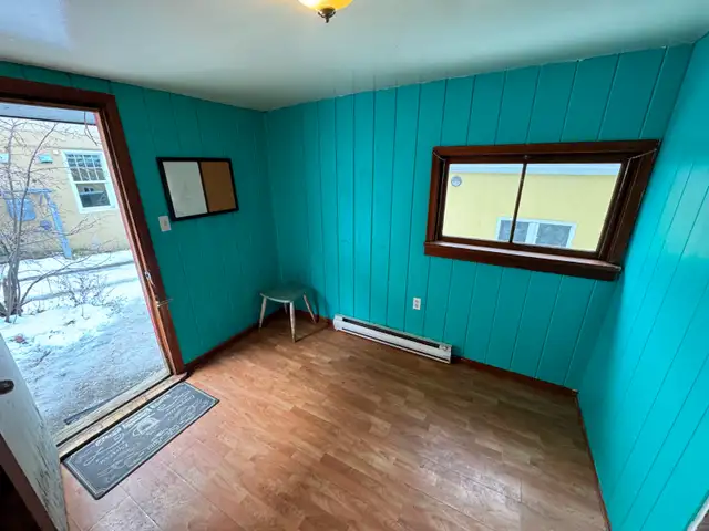 One bedroom flat in triplex uphill Nelson $1179/month   util - Photo 8