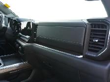 2024 Chevrolet SILVERADO 2500HD PRISTINE DURAMAX LT 2500 HD! on - Photo 27