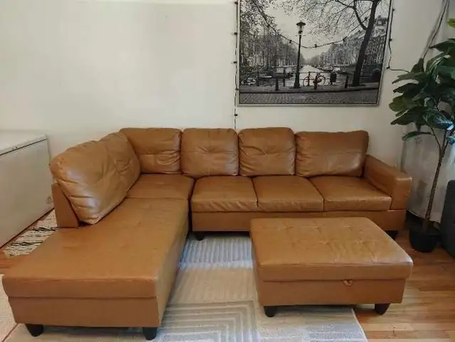 Très beau Canapé sectionnel Livraison Gratuite/Free Delivery