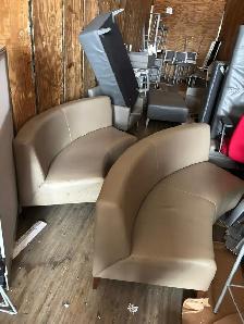 Steelcase Coalesse Circular Couch – Modern Lounge Seating | $300