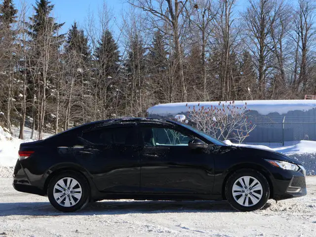 2022 Nissan Sentra S- Manual - Heated Seats - Photo 3