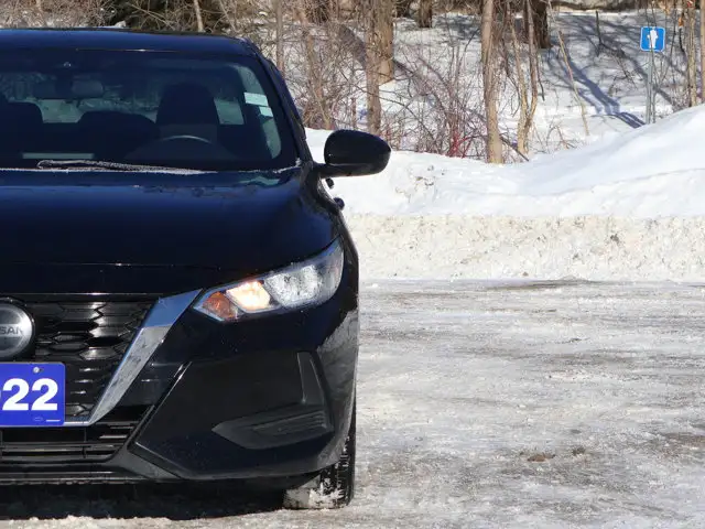 2022 Nissan Sentra S- Manual - Heated Seats - Photo 7