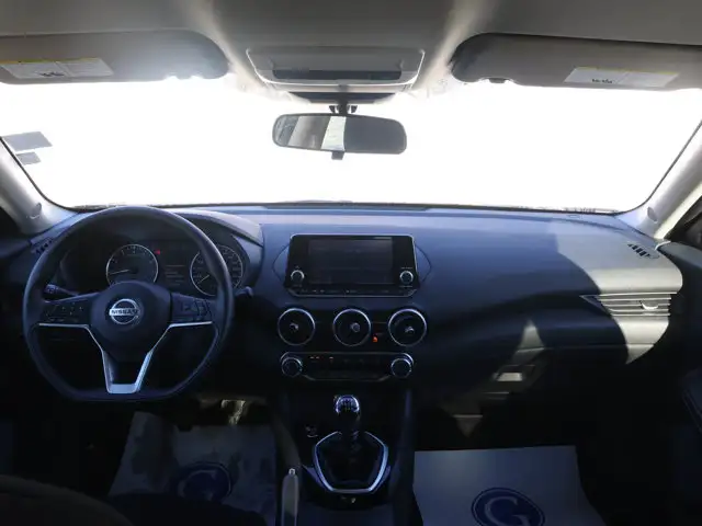 2022 Nissan Sentra S- Manual - Heated Seats - Photo 21