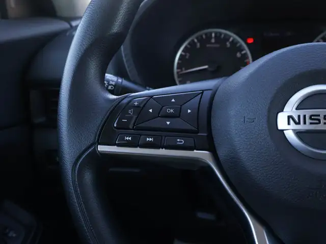 2022 Nissan Sentra S- Manual - Heated Seats - Photo 24