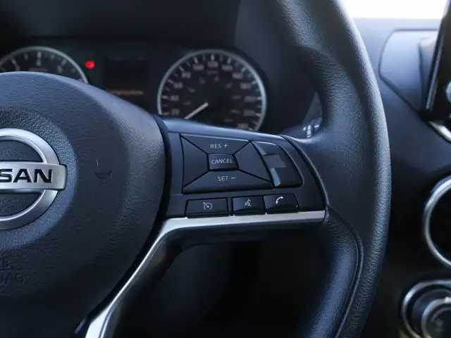 2022 Nissan Sentra S- Manual - Heated Seats - Photo 25