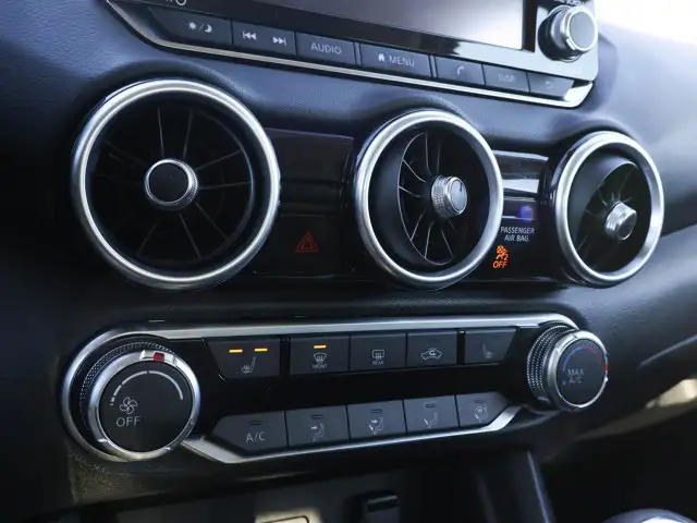 2022 Nissan Sentra S- Manual - Heated Seats - Photo 32