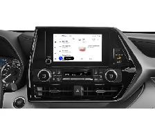 2023 Toyota Highlander LE - Photo 7