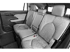 2023 Toyota Highlander LE - Photo 9