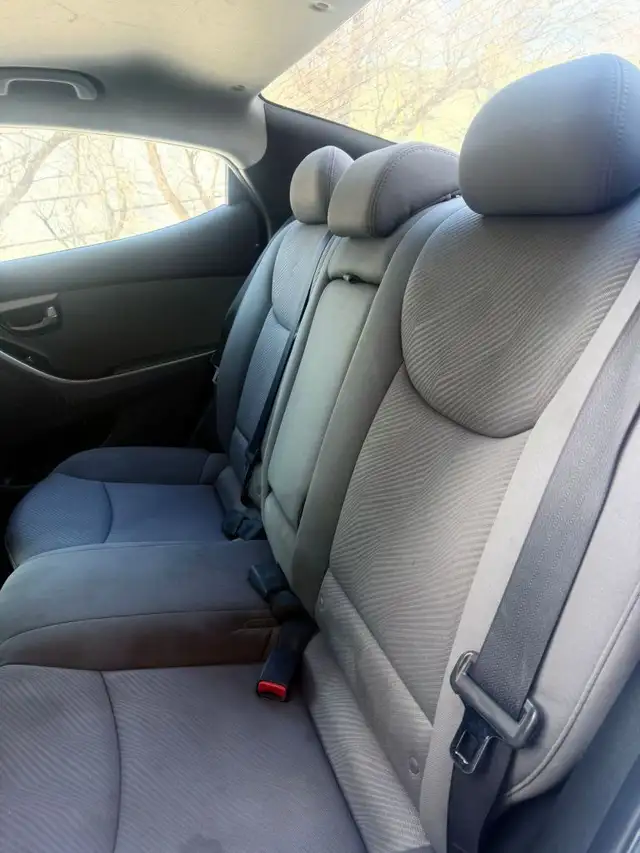 2011 Hyundai Elantra 4dr Sedan - Photo 16