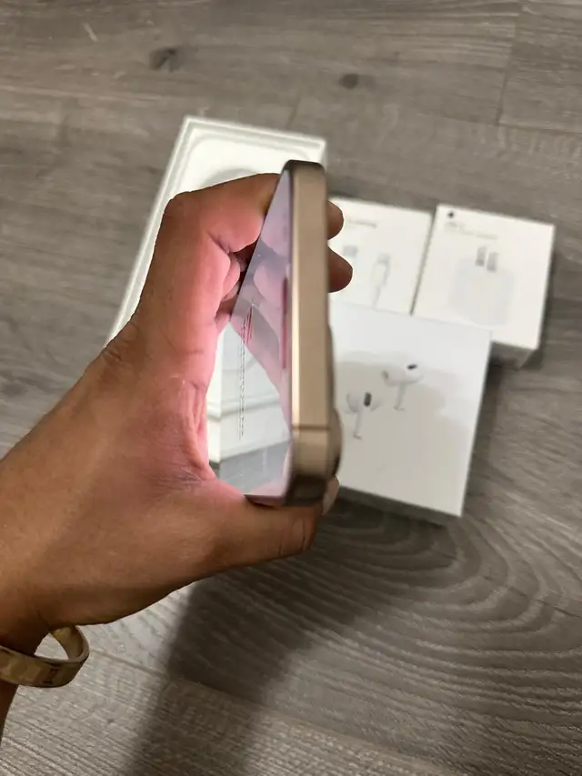 iPhone 16 Pro Max 256GB AIRPODS PKG/DELIVERY - Photo 6