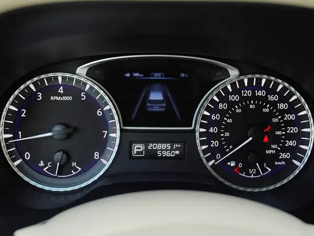 2013 Infiniti JX35 7 Passenger, Leather Seats, Navigation, Sunro - Photo 13