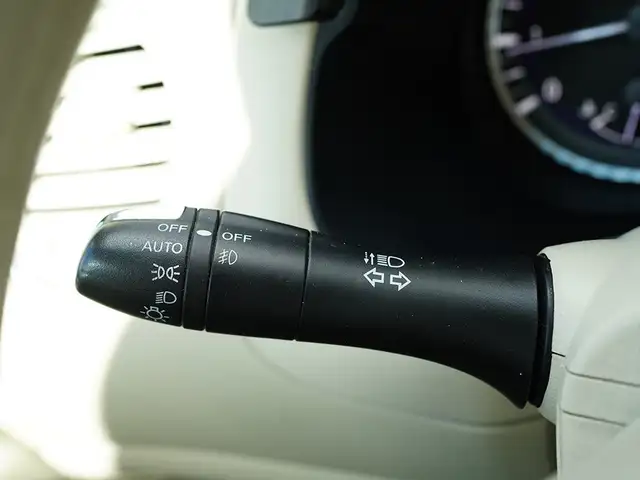 2013 Infiniti JX35 7 Passenger, Leather Seats, Navigation, Sunro - Photo 16