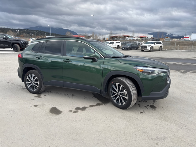 2024 Toyota Corolla Cross XLE AWD SUNROOF / HEATED STEERING WHEE - Photo 7