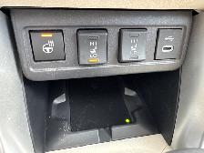 2024 Toyota Corolla Cross XLE AWD SUNROOF / HEATED STEERING WHEE - Photo 17