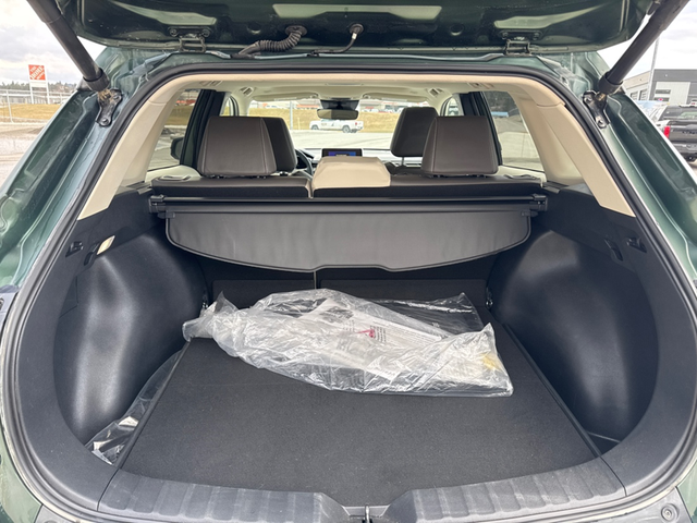 2024 Toyota Corolla Cross XLE AWD SUNROOF / HEATED STEERING WHEE - Photo 20