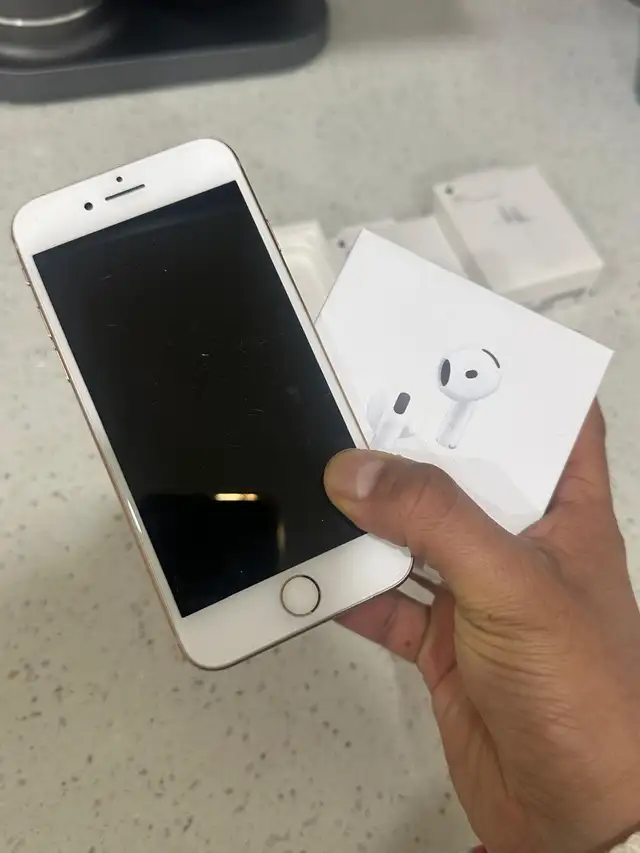 iPhone 8 64GB Airpods/Charger Set/Delivery - Photo 6