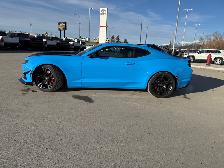 2022 Chevrolet Camaro SS BREMBO BRAKES / LOW MILEAGE / HEADS UP - Photo 2