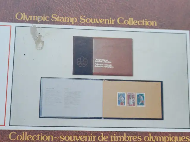 1976 Olympic stamp souvenir collection Mint Condition only $25 - Photo 2