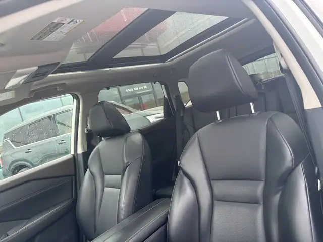 2021 Nissan Rogue SV Premium AWD • Heated Seats • Moonroof - Photo 13