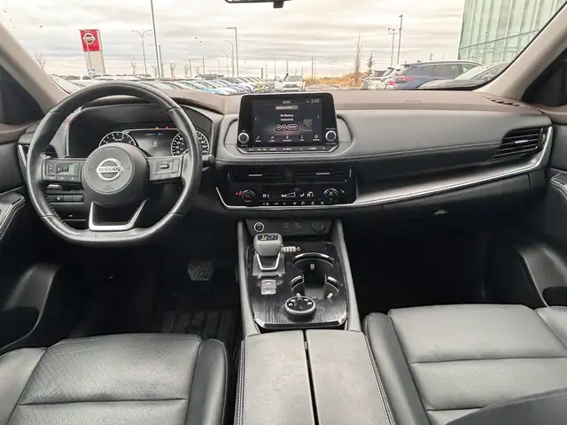 2021 Nissan Rogue SV Premium AWD • Heated Seats • Moonroof - Photo 25