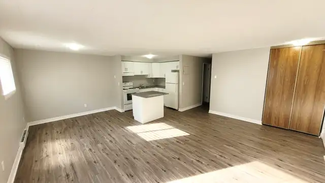 ONLY ONE LEFT - Remodelled 2 Bedroom Apartment for Rent - Photo 3