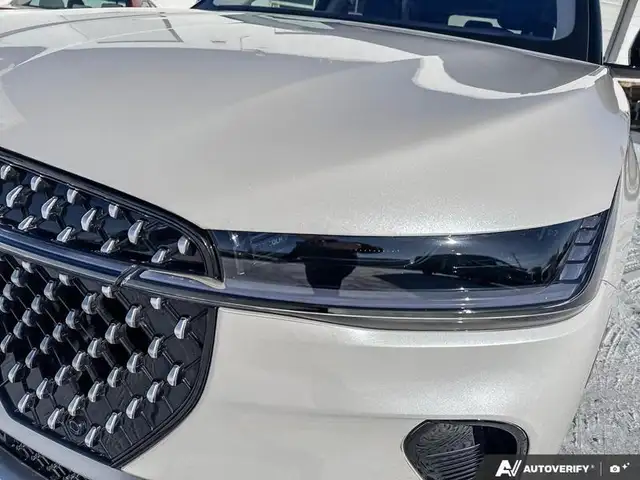 2025 Lincoln Nautilus Reserve - Photo 9