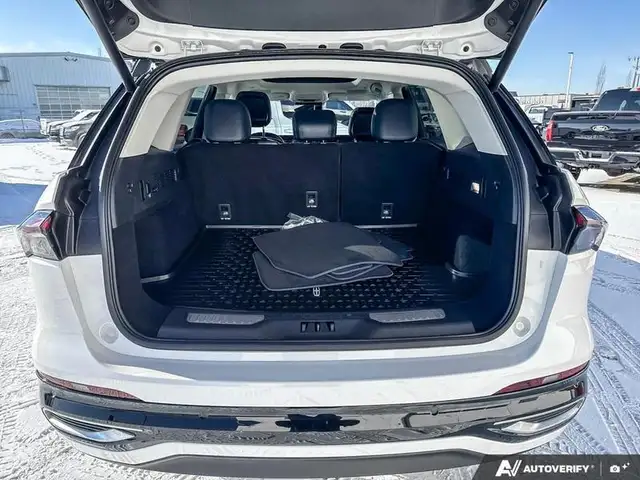 2025 Lincoln Nautilus Reserve - Photo 13