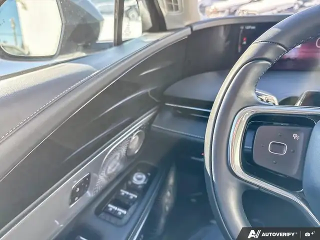 2025 Lincoln Nautilus Reserve - Photo 18