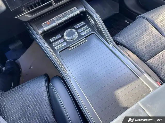 2025 Lincoln Nautilus Reserve - Photo 19