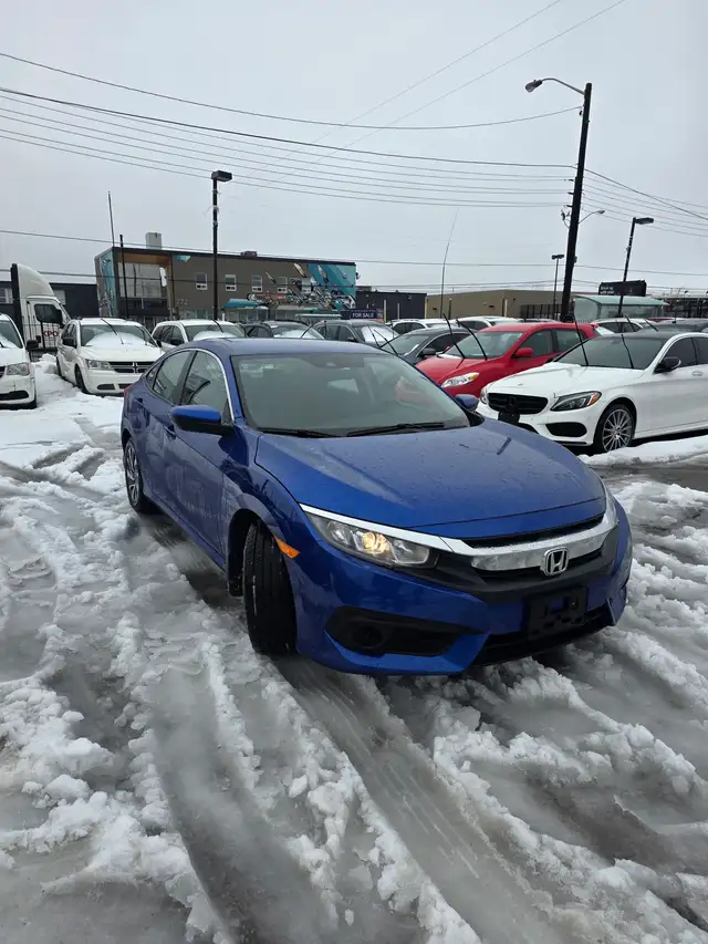 2018 Honda Civic LX - Photo 2