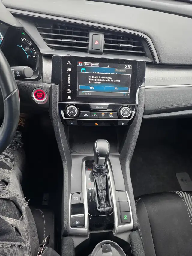 2018 Honda Civic LX - Photo 8