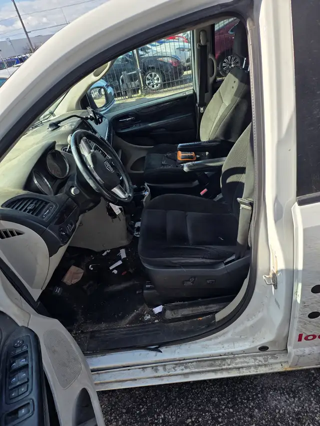 2017 Dodge Grand Caravan SE - Photo 5