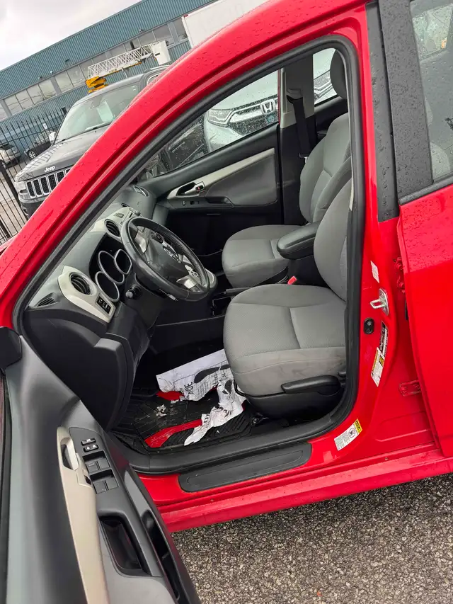 2010 Toyota Matrix S - Photo 5