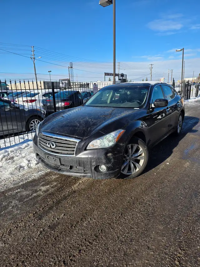 2011 Infiniti M37