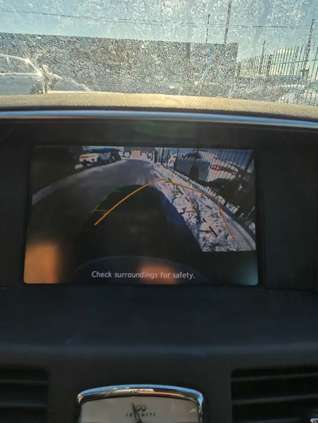 2011 Infiniti M37 - Photo 9