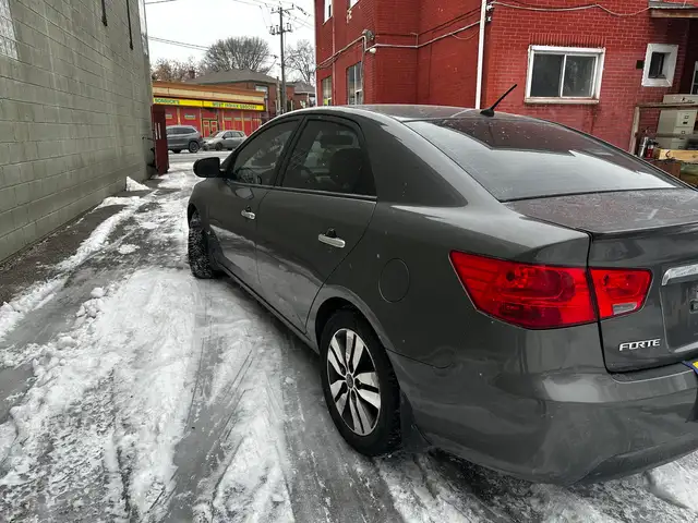 2013 Kia Forte EX - Photo 3