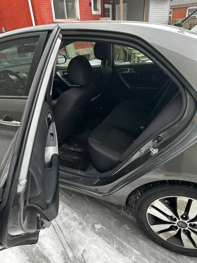 2013 Kia Forte EX - Photo 7