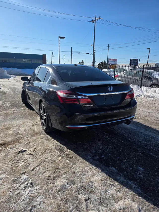 2016 Honda Accord EX-L - Photo 3