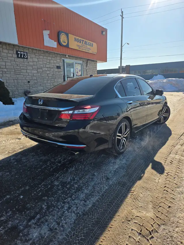 2016 Honda Accord EX-L - Photo 4