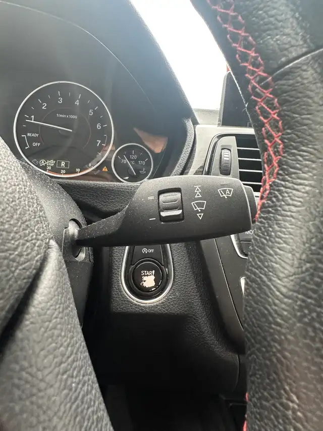 2013 BMW 3-Series 328i xDrive - Photo 15