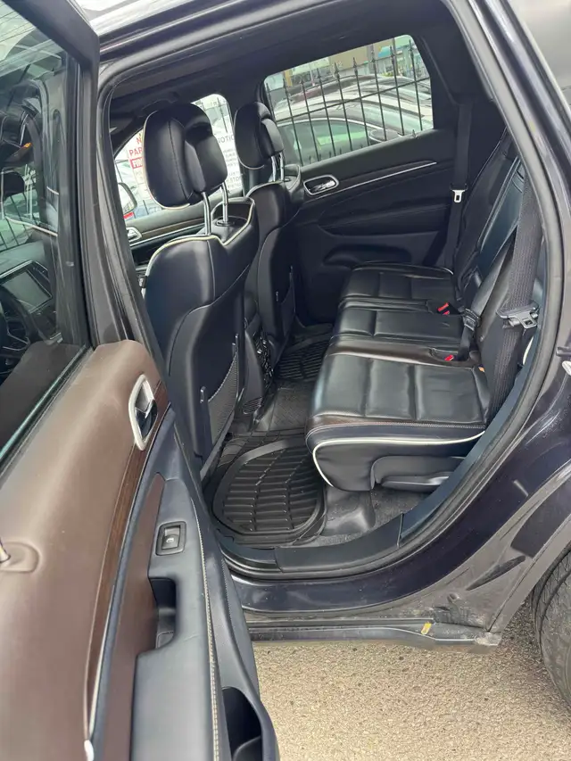 2015 Jeep Grand Cherokee Overland - Photo 6