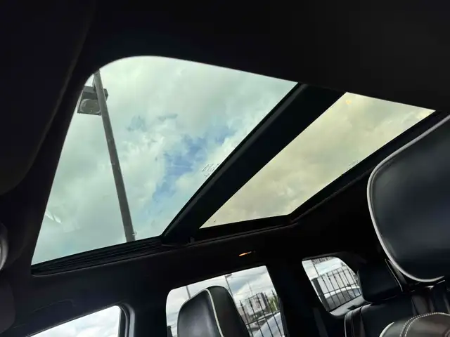 2015 Jeep Grand Cherokee Overland - Photo 10