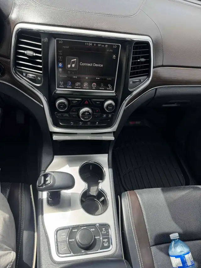 2015 Jeep Grand Cherokee Overland - Photo 11