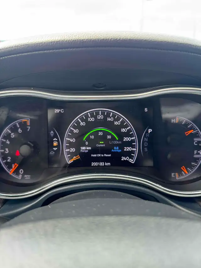 2015 Jeep Grand Cherokee Overland - Photo 19