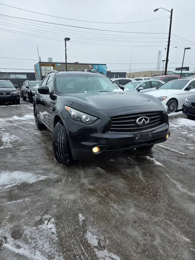 2016 Infiniti QX70 Base - Photo 2